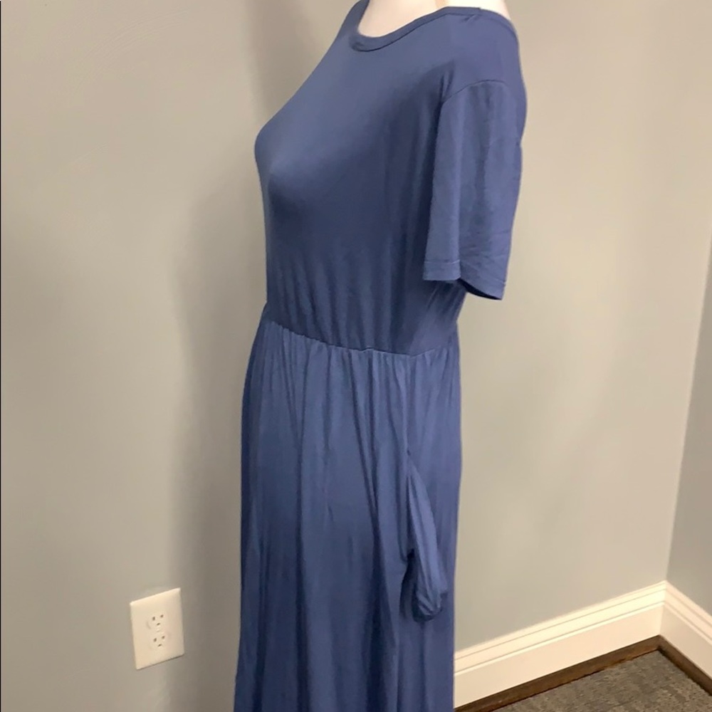 Dress - Picture 4 of 5
